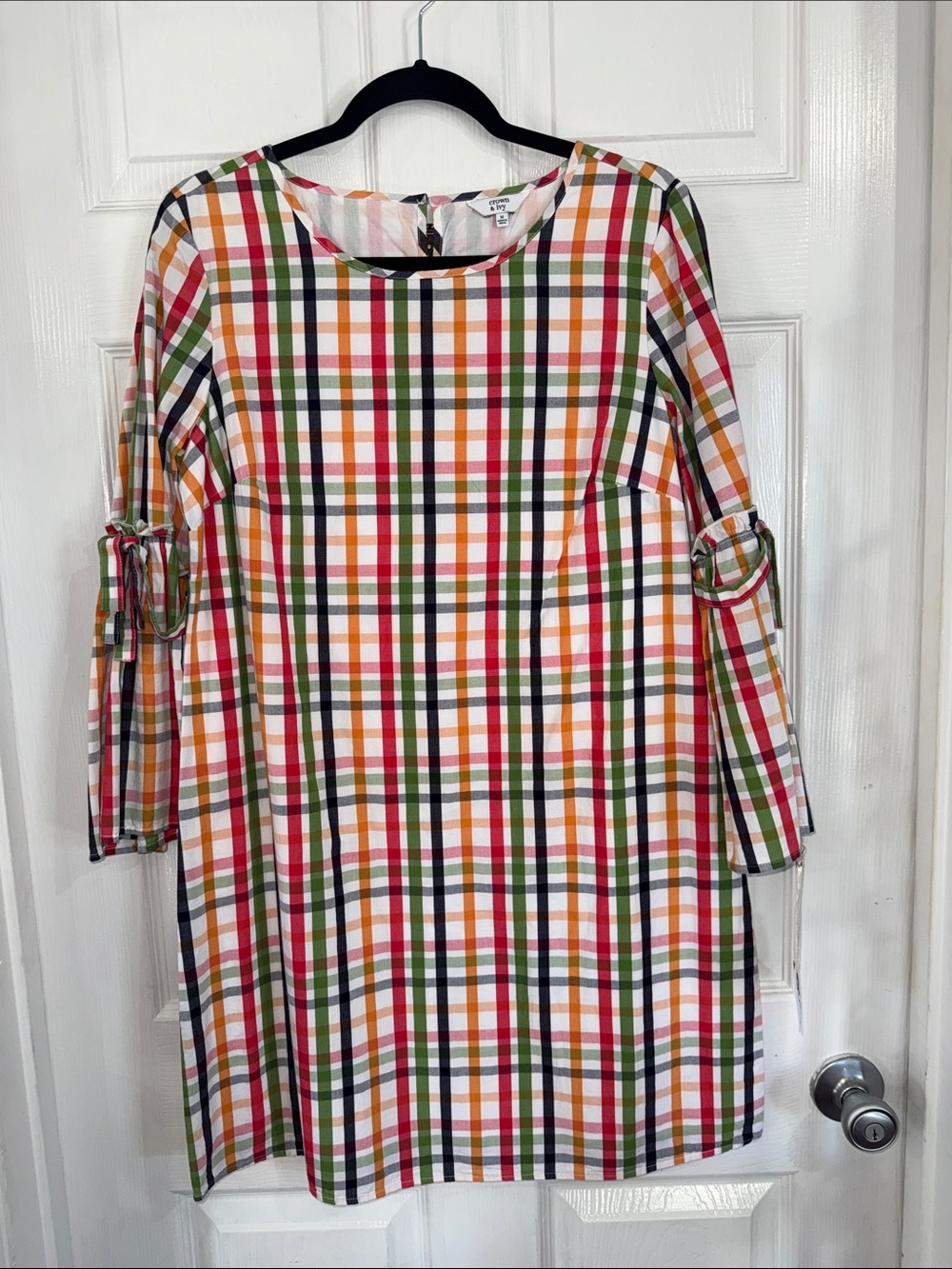 crown & ivy Multicolor Plaid Shift Dress with Sleeve Ties